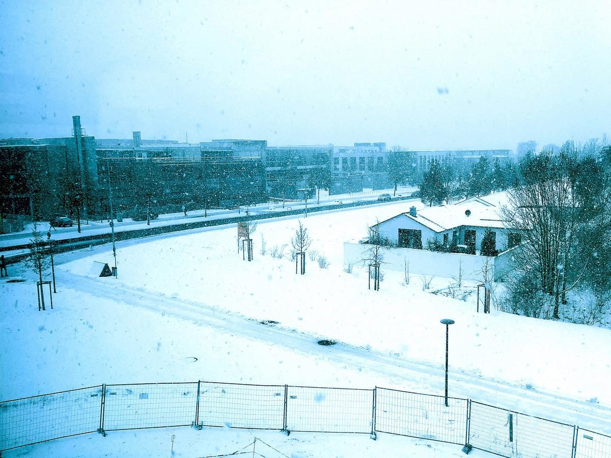 Schnee - Blick aus der TechBase Regensburg